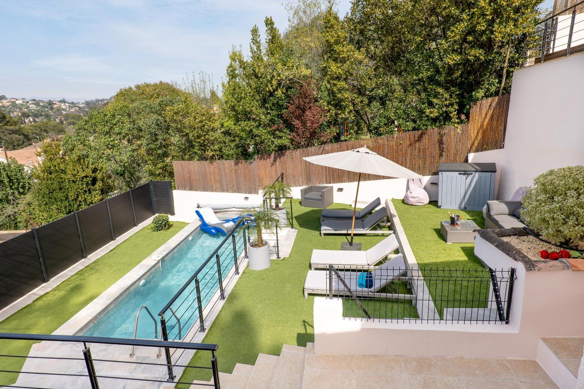 Piscine-Jacuzzi-Videoprojecteur-Clim La Perle Rare Villa มูแฌ็ง ภายนอก รูปภาพ